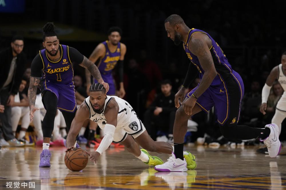 使年轻球员 使年轻球员