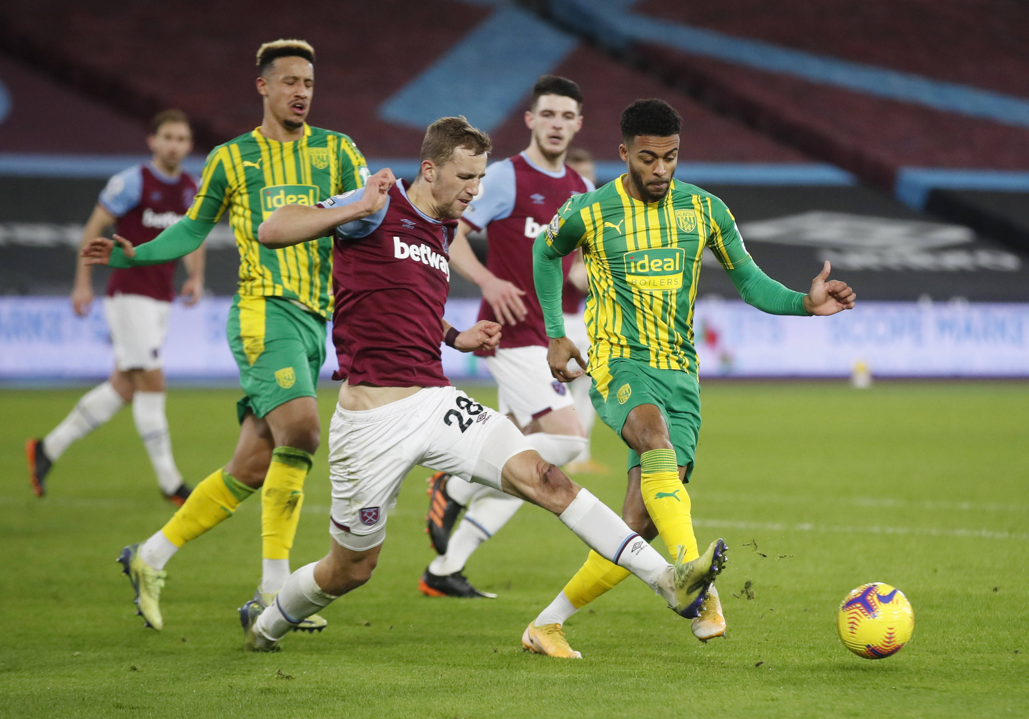 中的角色不 中的角色不